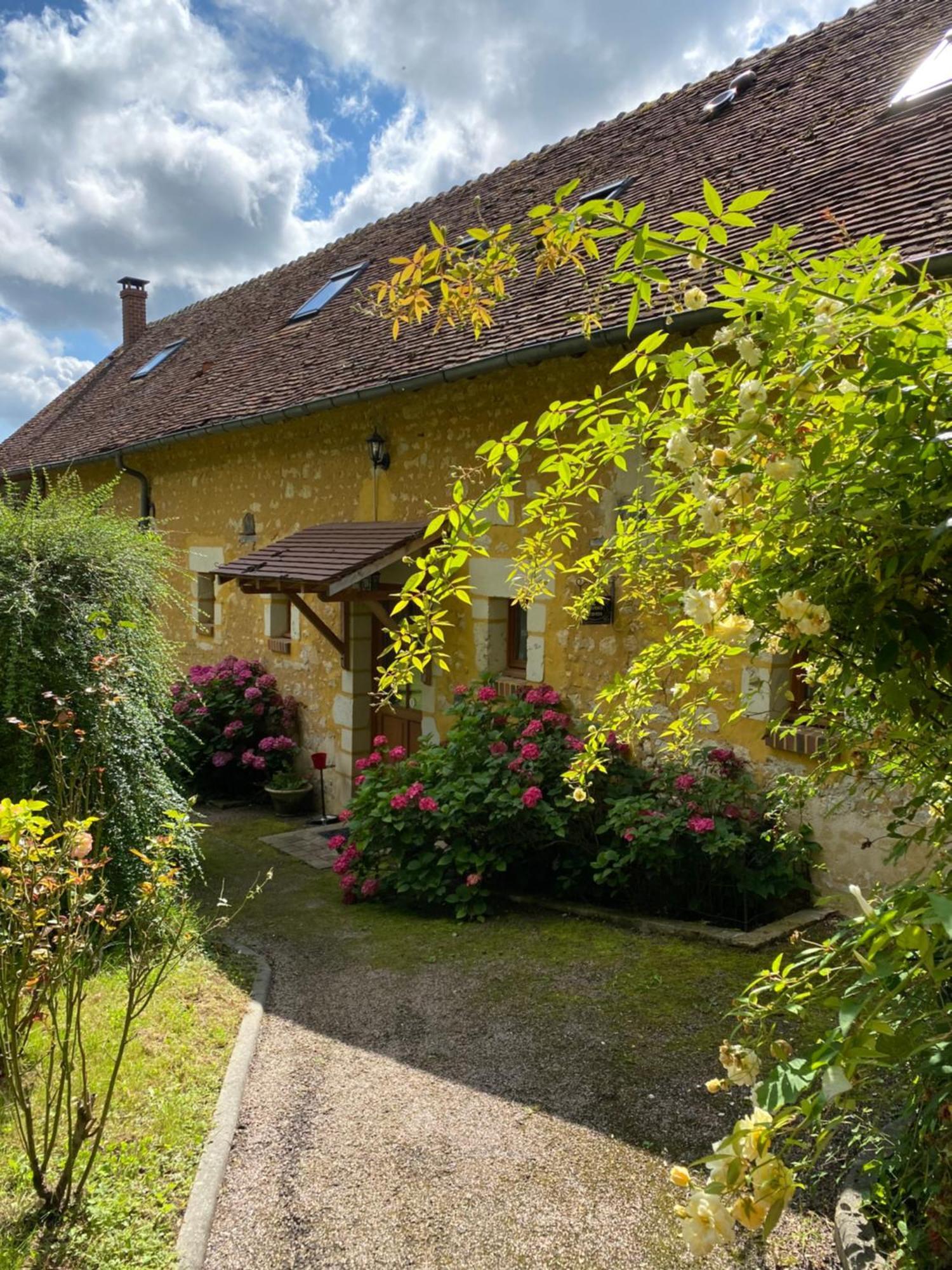 Chambre D'Hotes Du Domaine De La Haute Poignandiere Saint-Germain-de-la-Coudre Экстерьер фото