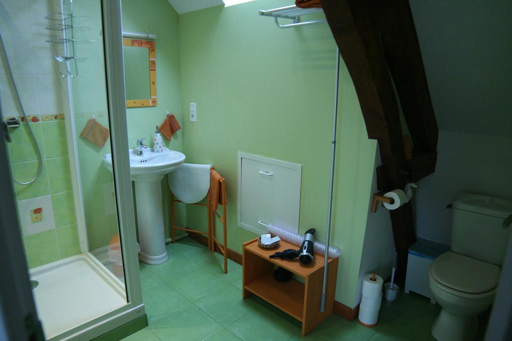 Chambre D'Hotes Du Domaine De La Haute Poignandiere Saint-Germain-de-la-Coudre Номер фото